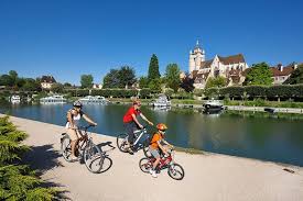 DOLE : la petite Venise jurassienne à 1h40 de Lyon