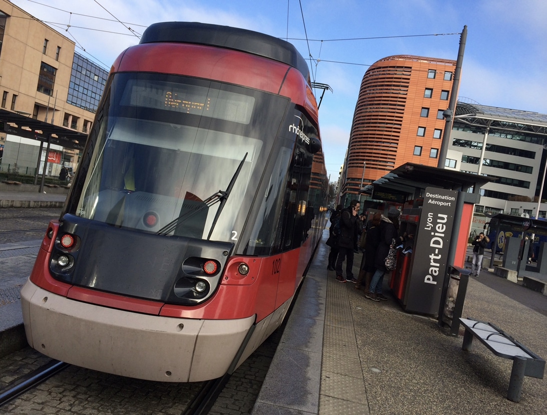 COVID-19 : le tram Rhônexpress à l’arrêt