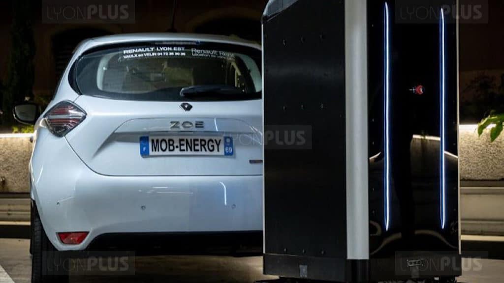 Mob-Energy hébergé au Lab LPA met au point un robot pour optimiser la recharge de voitures électriques