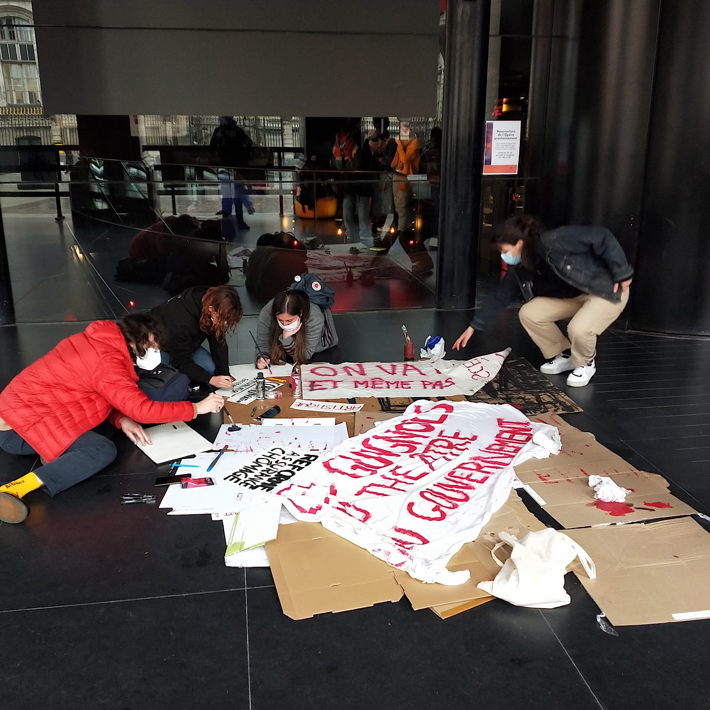 La culture en colère : le TNP et l’Opéra de Lyon occupés