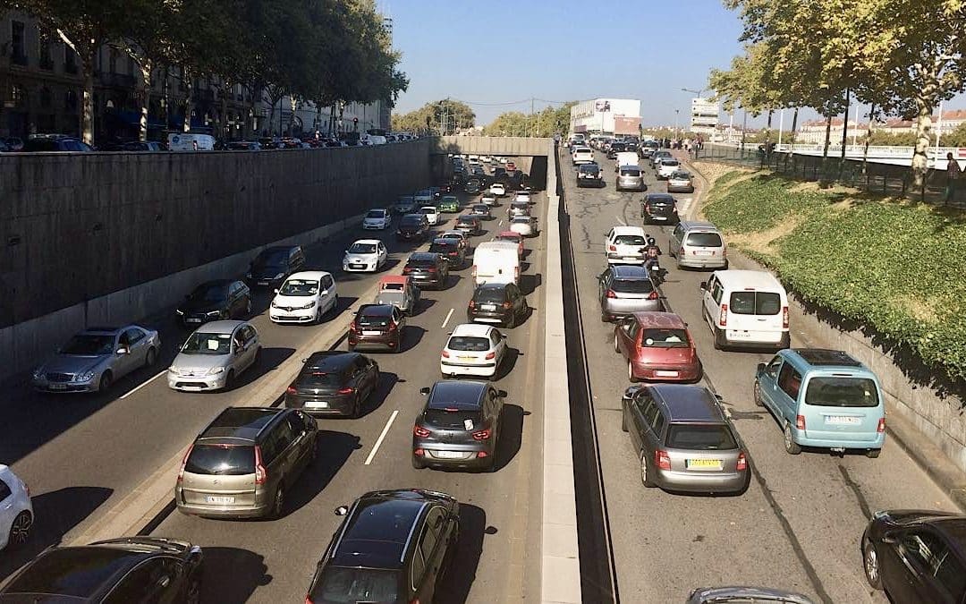 A Lyon, le trafic automobile s’évapore… Pas les bouchons !