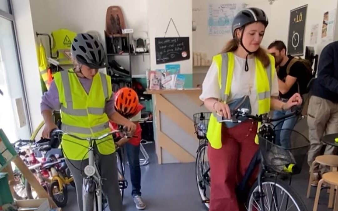 Une vélo école à Lyon pour mettre en selle le plus grand nombre